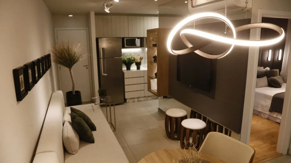Niski salon? 5 błędów oświetlenia, które go przytłaczają