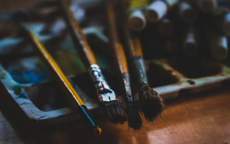 Jak Namalować Trawę Farbami: 5 Sprawdzonych Technik dla Początkujących