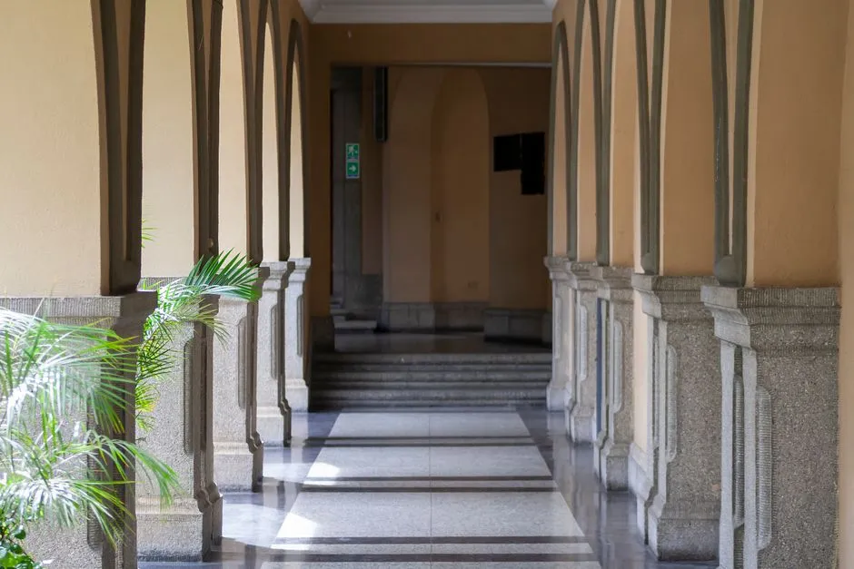 Jakie Płytki Do Wąskiego Przedpokoju? 7 Trików, Które Go Optycznie Powiększą