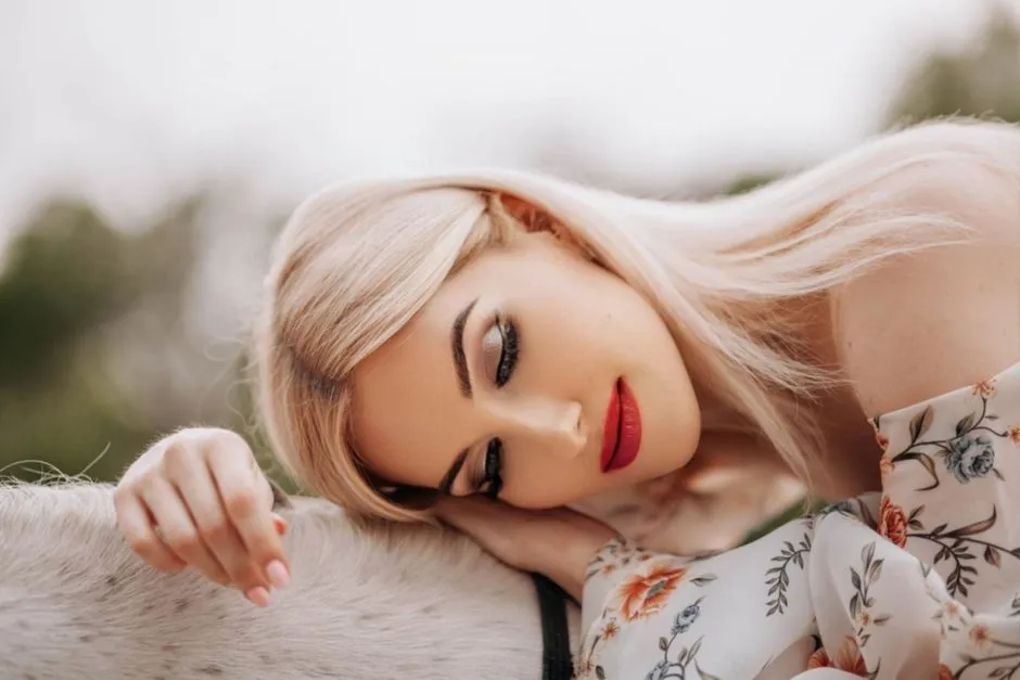 Jaka Farba Uzyskać Bardzo Jasny Blond? 5 Sprawdzonych Sposobów
