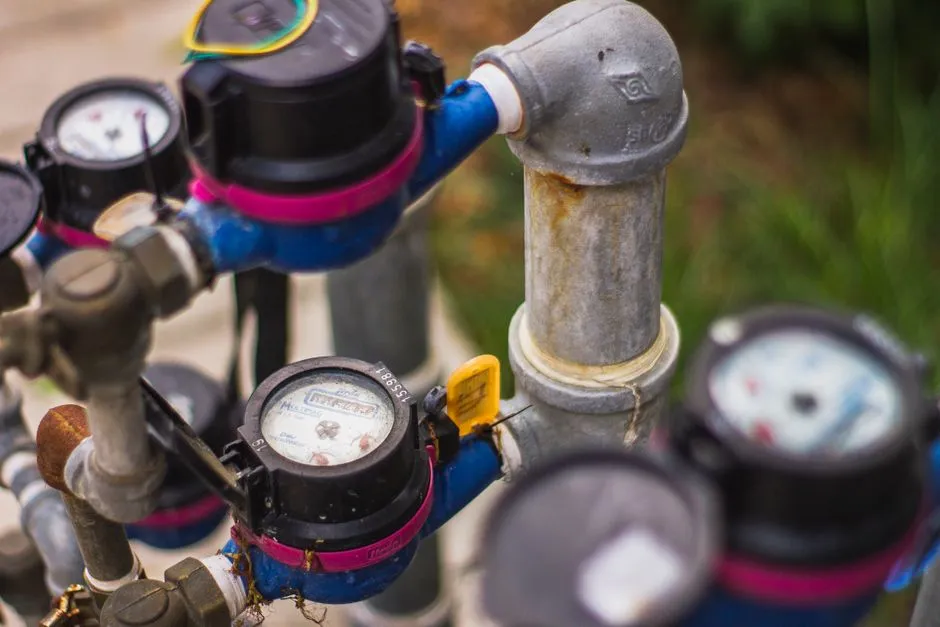 Jak samodzielnie naprawić cieknący kran w 5 krokach bez hydraulika