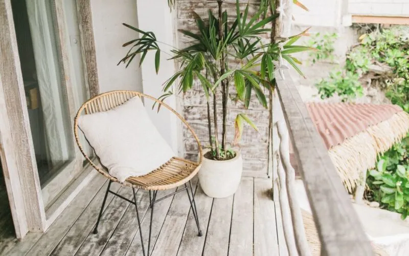 Balkon japandi: 10 kroków do harmonii i prostoty