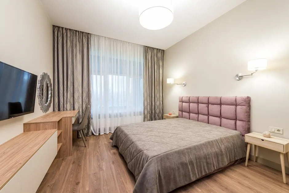 Jak urządzić przytulną sypialnię w stylu hygge – 10 praktycznych porad